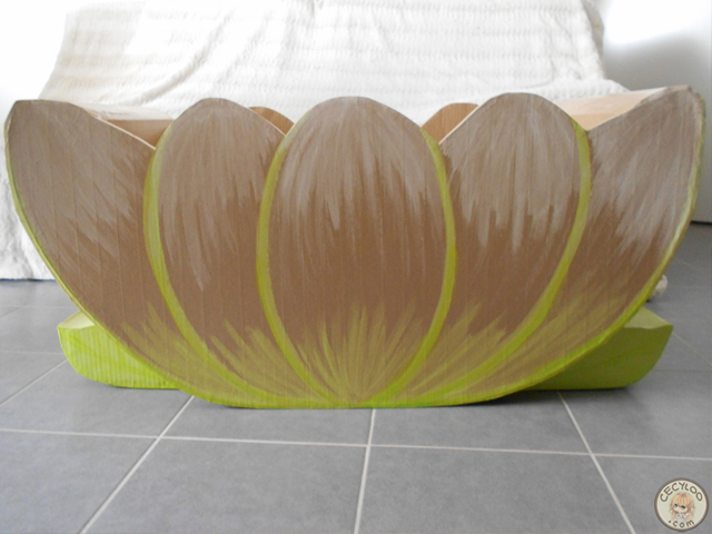 Carton : Berceau fleur de lotus