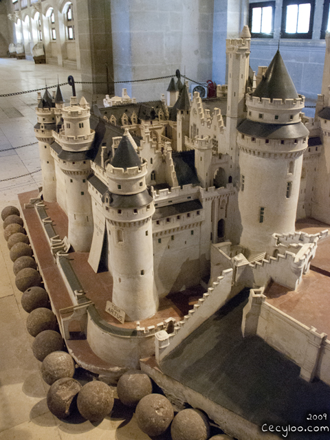 Visit of the castle of Pierrefond (Oise, France)