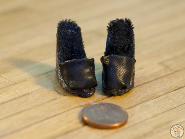 Miniatures : Doll shoes - Black mules