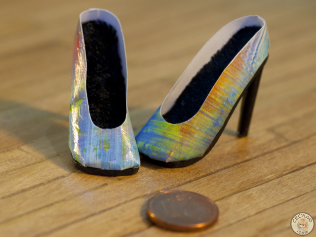 Miniatures : Doll shoes