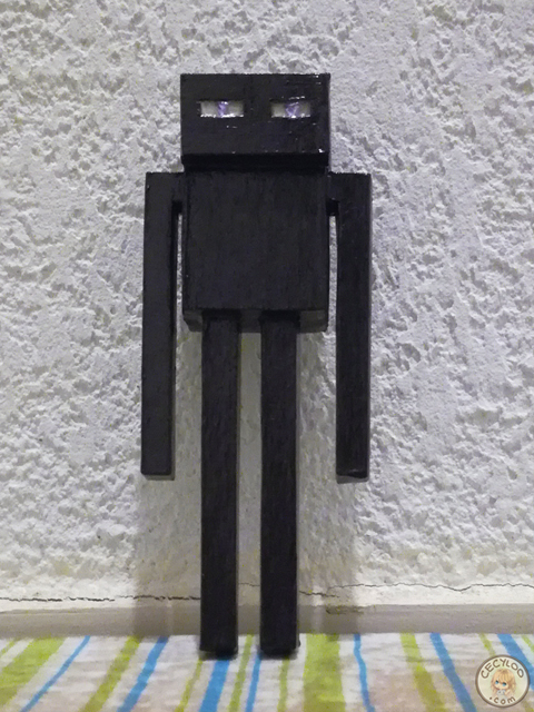 Miniatures : Figurines Minecraft (enderman + creeper)